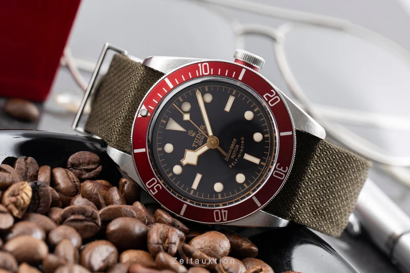 Tudor Black Bay steel automatic men's watch 79220R [2605657]