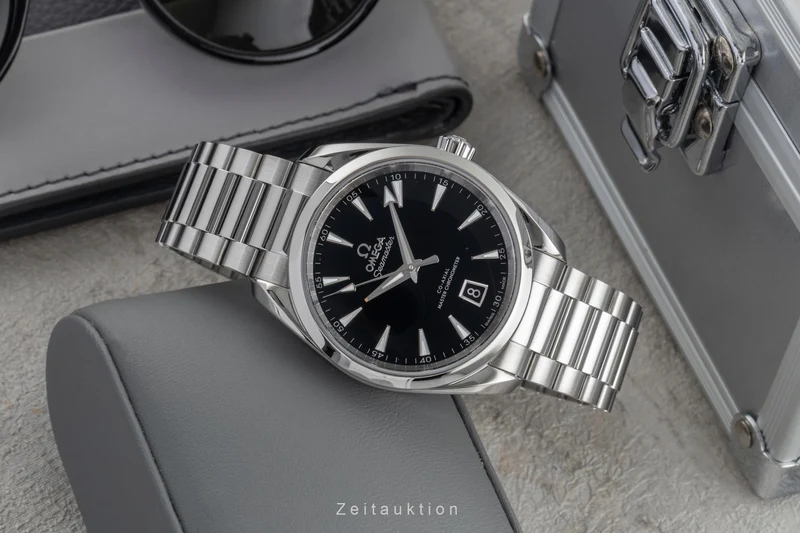 Omega Seamaster steel automatic men's watch 220.10.38.20.01.004 LP: 7200EUR [2605091]
