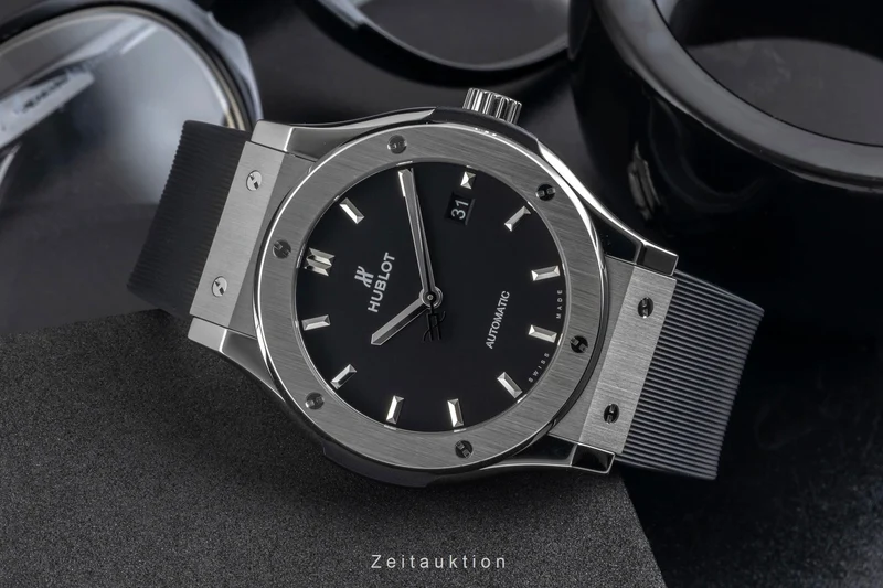 Hublot Classic Fusion titanium automatic men's watch 542.NX.1171.RX LP: 8500EUR [2604901]