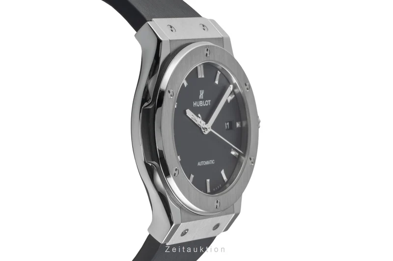 Hublot Classic Fusion titanium automatic men's watch 542.NX.1171.RX LP: 8500EUR [2604901]