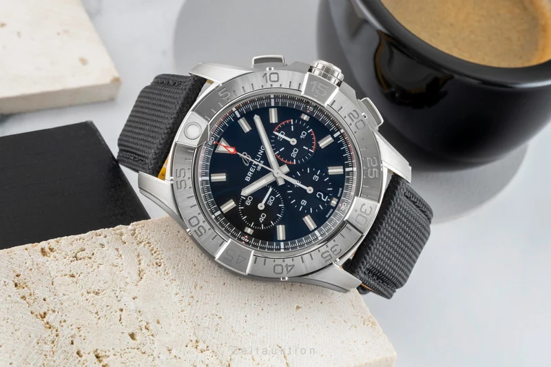 Breitling Avenger chronograph titanium automatic men's watch EB0148101B1X1 LP: 9350EUR [2603645]