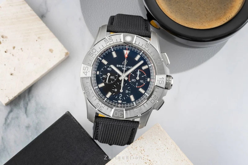 Breitling Avenger chronograph titanium automatic men's watch EB0148101B1X1 LP: 9350EUR [2603645]