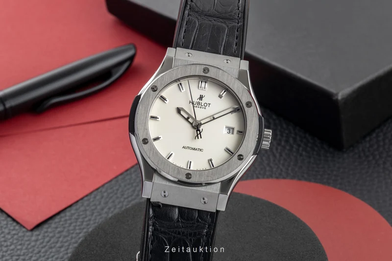 Hublot Classic Fusion titanium automatic men's watch 542.NX.2611.LR LP: 9200EUR [2604856]