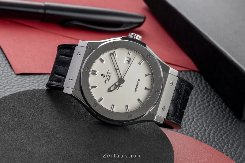 Hublot Classic Fusion titanium automatic men's watch 542.NX.2611.LR LP: 9200EUR [2604856]