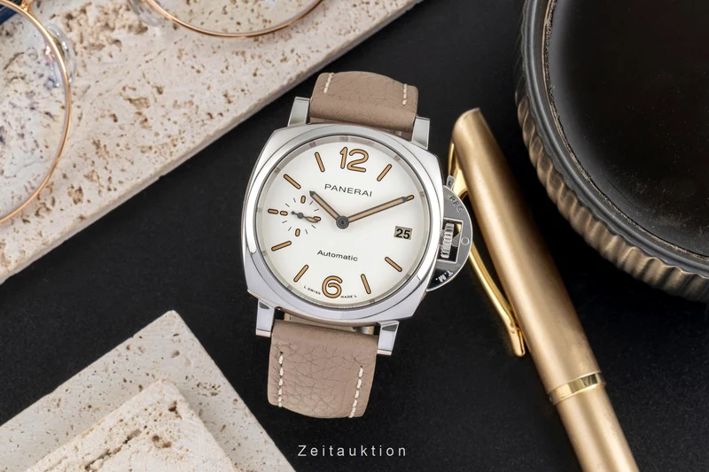 Panerai Luminor steel automatic men's watch PAM01043 LP: 8400EUR [2604983]