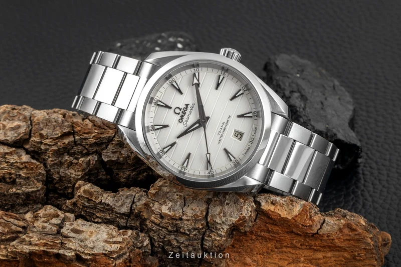 Omega Seamaster steel automatic men's watch 220.10.38.20.02.001 LP: 6800EUR [2605071]
