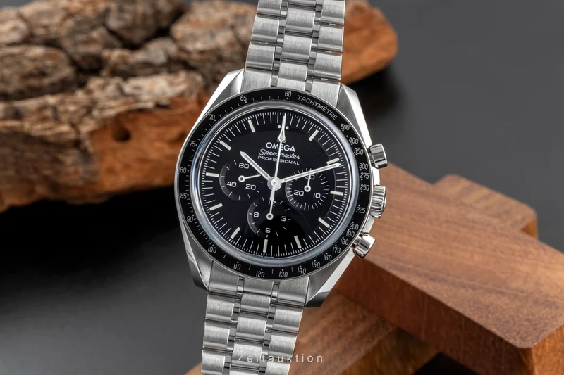Omega Speedmaster Moonwatch chronograph steel manual winding men's watch 310.30.42.50.01.002 LP: 8700EUR [2604883]