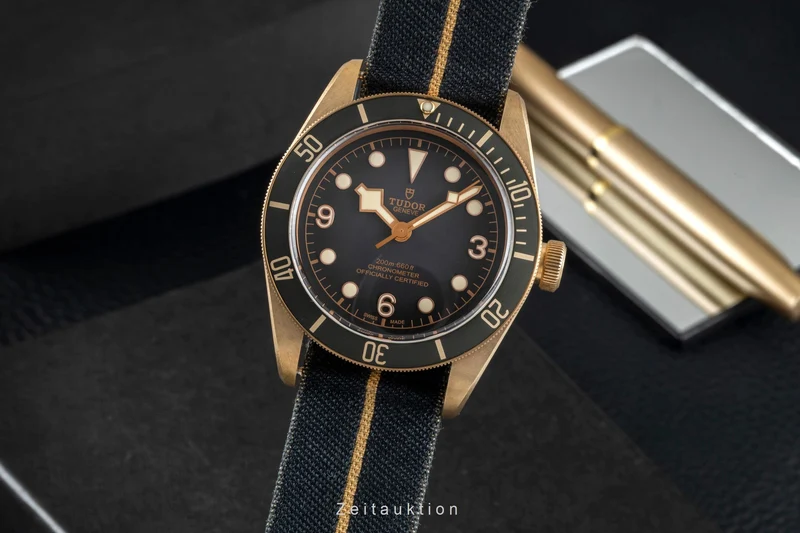 Tudor Black Bay bronze automatic men's watch 79250BA-0002 LP: 4910EUR [2604974]