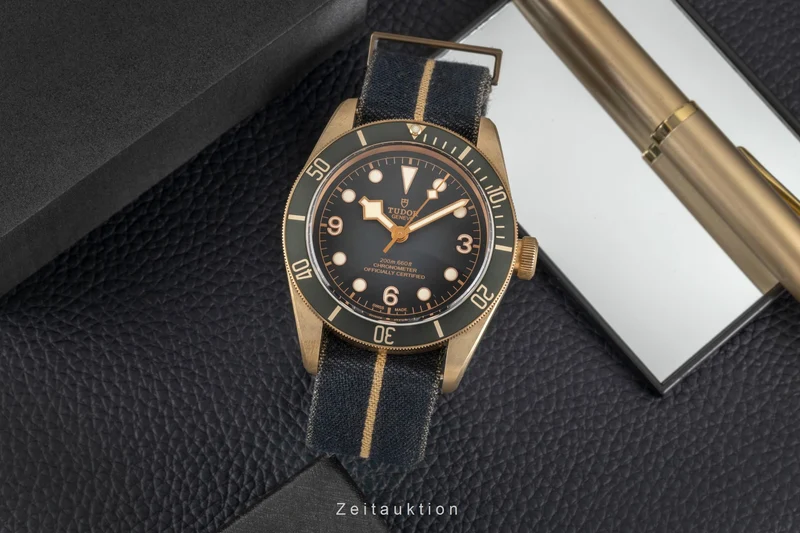 Tudor Black Bay bronze automatic men's watch 79250BA-0002 LP: 4910EUR [2604974]