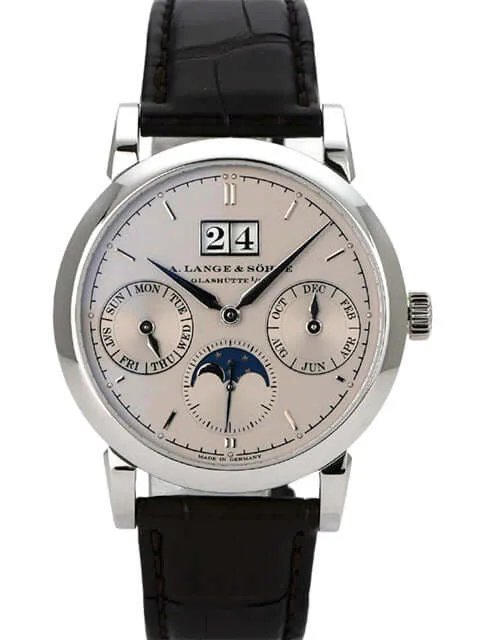 A. Lange & Söhne Saxonia Jahreskalender Platin 330.025