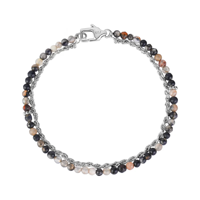 Armband aus Seilen und Perlen