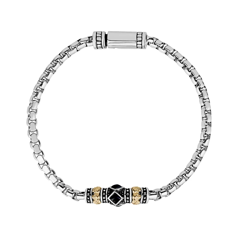 Armband mit Totenköpfen und Steinen