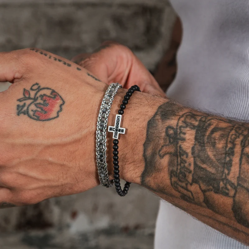 Schwarzer Zirkon Kreuz Perlenarmband