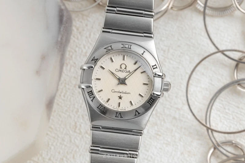 Omega Constellation steel quartz women's watch 1562.30.00 LP: 3200EUR [2604476]