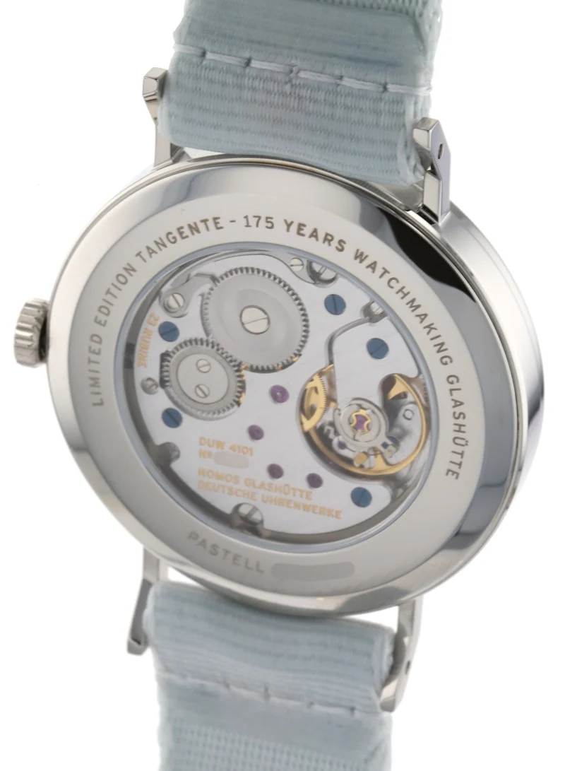 NOMOS Glashütte Tangente 38 Datum Pastell