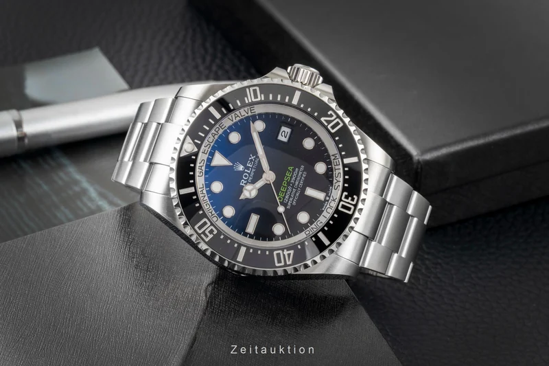 Rolex Sea-Dweller steel automatic men's watch 136660 [2604675]