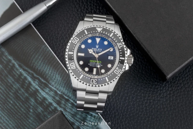 Rolex Sea-Dweller steel automatic men's watch 136660 [2604675]