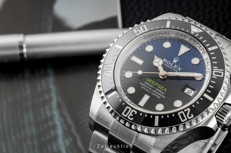 Rolex Sea-Dweller steel automatic men's watch 136660 [2604675]