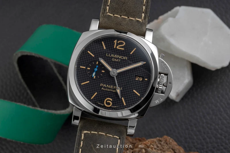 Panerai Luminor GMT steel automatic men's watch PAM01535 LP: 9600EUR [2604441]
