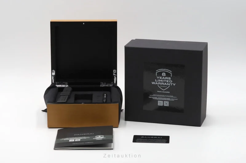 Panerai Luminor GMT steel automatic men's watch PAM01535 LP: 9600EUR [2604441]