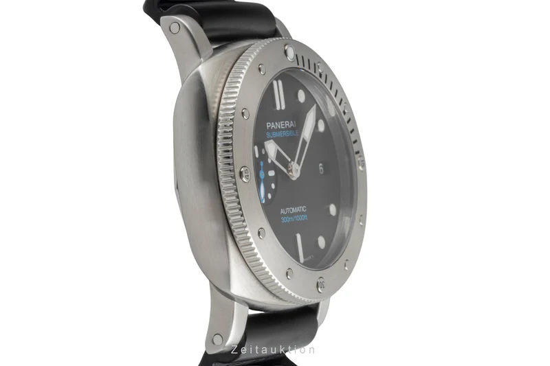 Panerai Submersible steel automatic men's watch PAM00973 LP: 9700EUR [2600617]