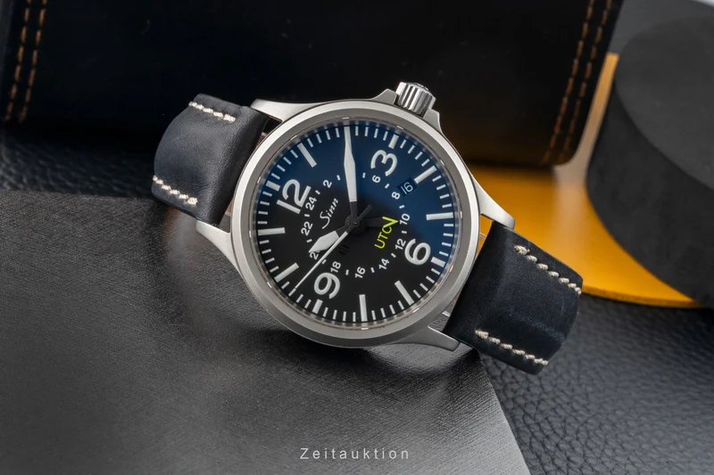 Sinn 856 UTC steel automatic men's watch 856.010 LP: 2110EUR [2603530]