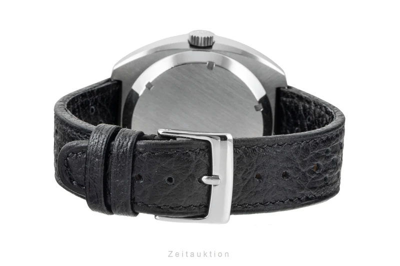 Heuer Montreal chronograph steel automatic men's watch 110.503NC Vintage [2603943]