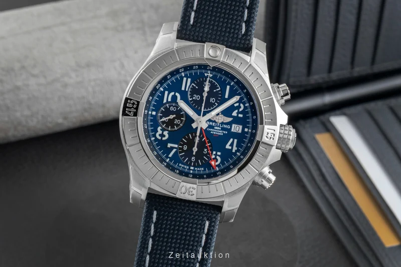 Breitling Avenger chronograph steel automatic men's watch A24315101C1X1 LP: 6600EUR [2603643]