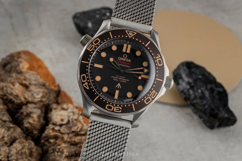 Omega Seamaster titanium automatic men's watch 210.90.42.20.01.001 LP: 10900EUR [2604845]