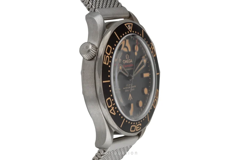 Omega Seamaster titanium automatic men's watch 210.90.42.20.01.001 LP: 10900EUR [2604845]