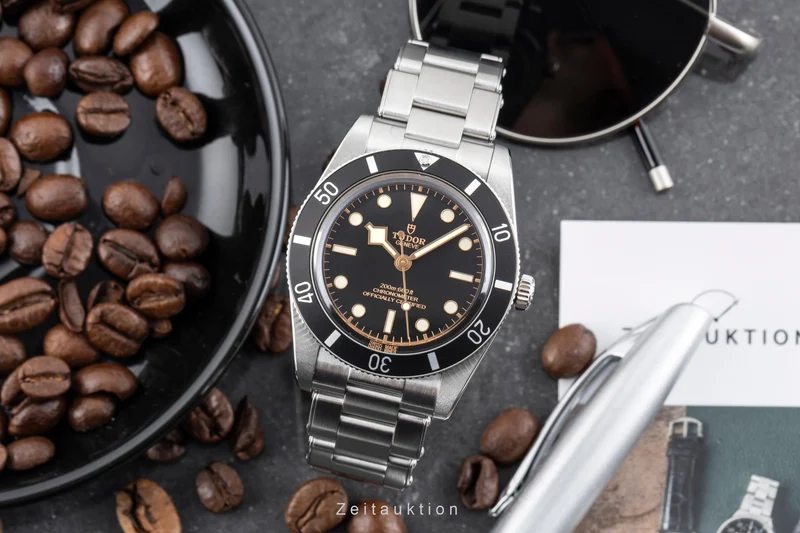 Tudor Black Bay steel automatic men's watch 79000N LP: 4280EUR [2604672]