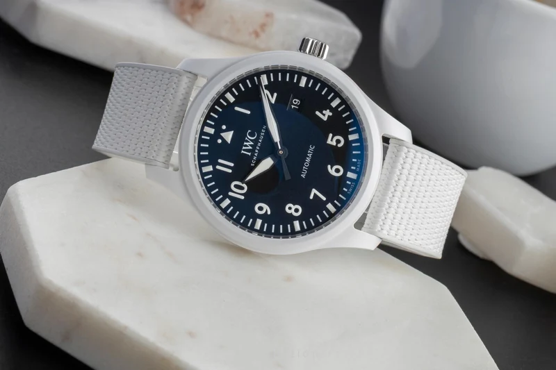 IWC Pilot ceramic / titanium automatic men's watch IW328104 LP: 9000EUR [2604805]