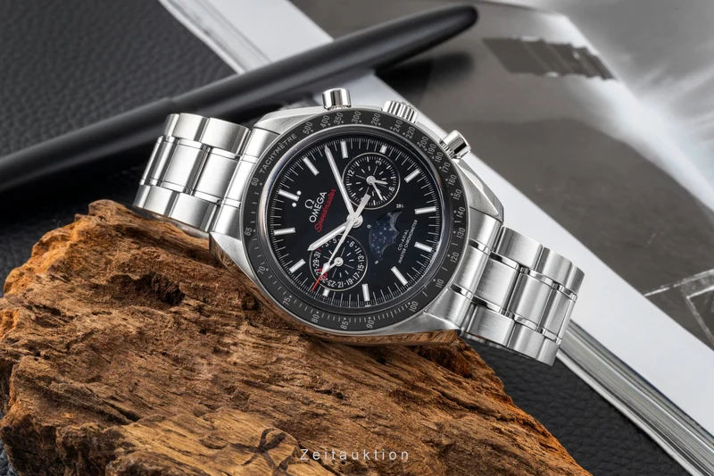 Omega Speedmaster chronograph steel automatic men's watch 304.30.44.52.01.001 LP: 12600EUR [2604684]