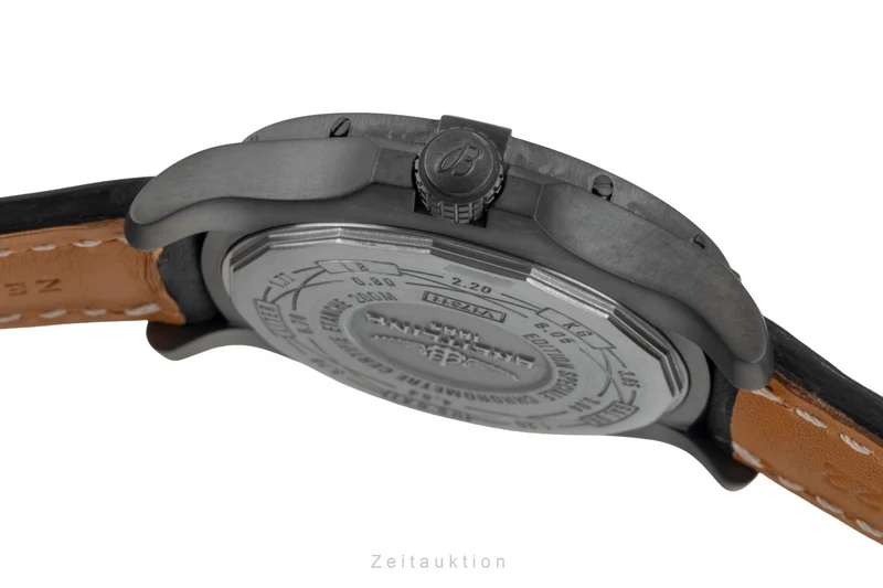 Breitling Avenger Blackbird 44 titanium automatic men's watch V1731110/BD74 [2604790]