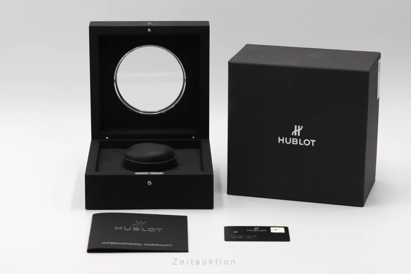 Hublot Classic Fusion chronograph titanium automatic men's watch 521.NX.7170.LR LP: 12000EUR [2604521]