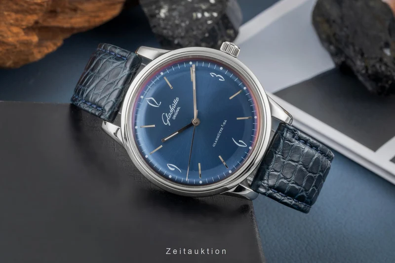 Glashütte Sixties steel automatic men's watch 1-39-52-06-02-04 LP: 7100EUR [2602800]