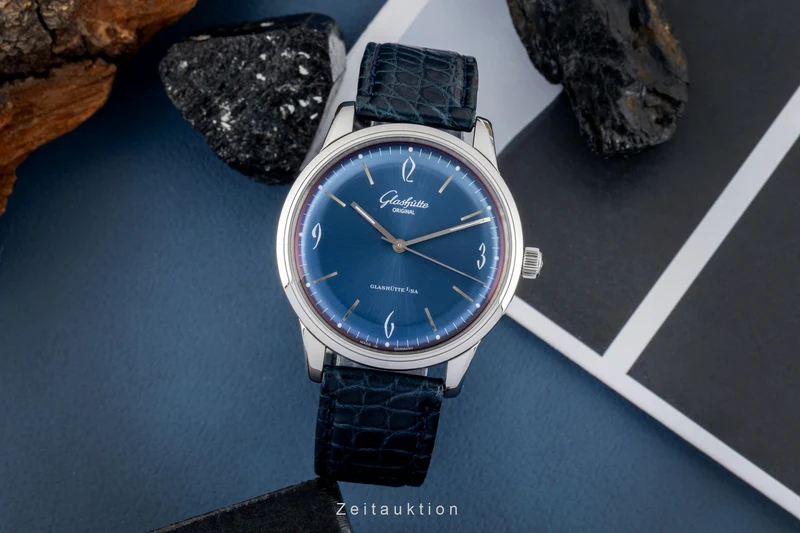 Glashütte Sixties steel automatic men's watch 1-39-52-06-02-04 LP: 7100EUR [2602800]