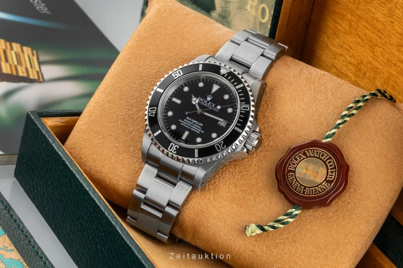Rolex Sea-Dweller steel automatic men's watch 16600 [2604402]