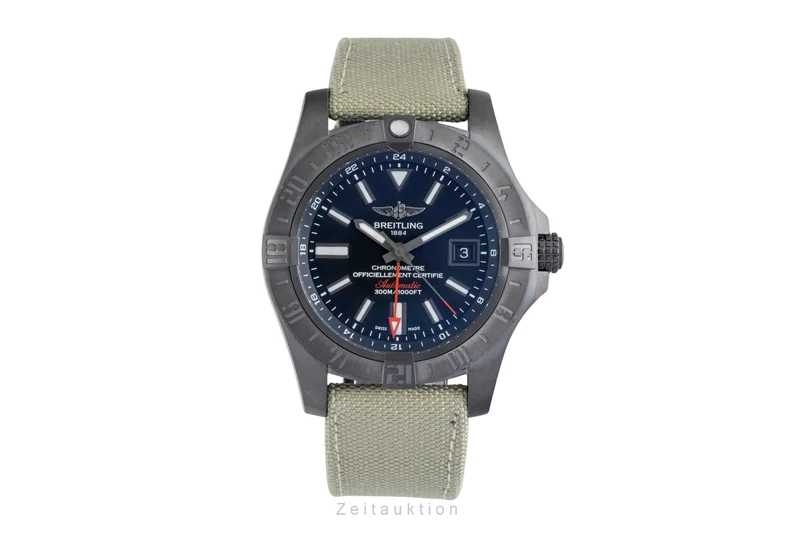 Breitling Avenger II GMT steel automatic men's watch M3239010/BF04 LP: 5650EUR [2604247]