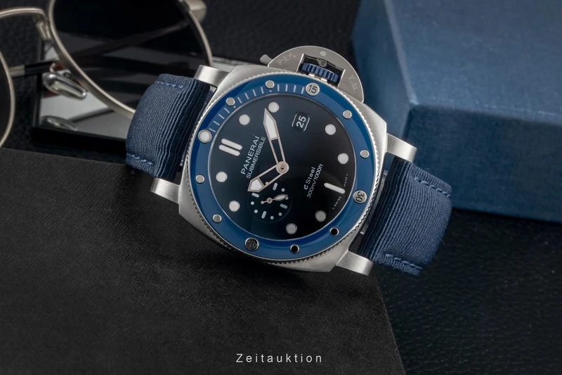 Panerai Submersible steel automatic men's watch PAM01289 LP: 11800EUR [2604269]