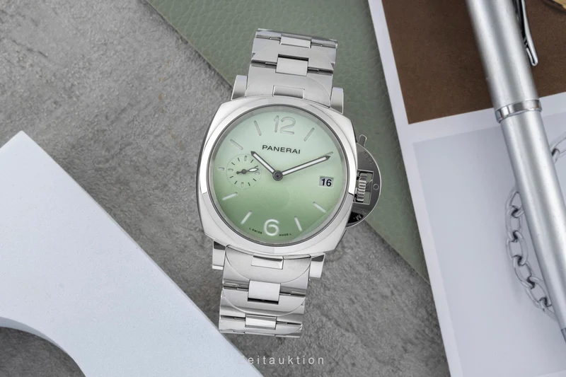 Panerai Luminor steel automatic men's watch PAM01311 LP: 8200EUR [2604356]