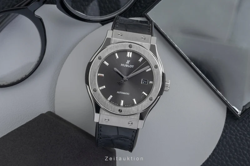 Hublot Classic Fusion titanium automatic men's watch 542.NX.7071.LR VP: 8500EUR [2604327]