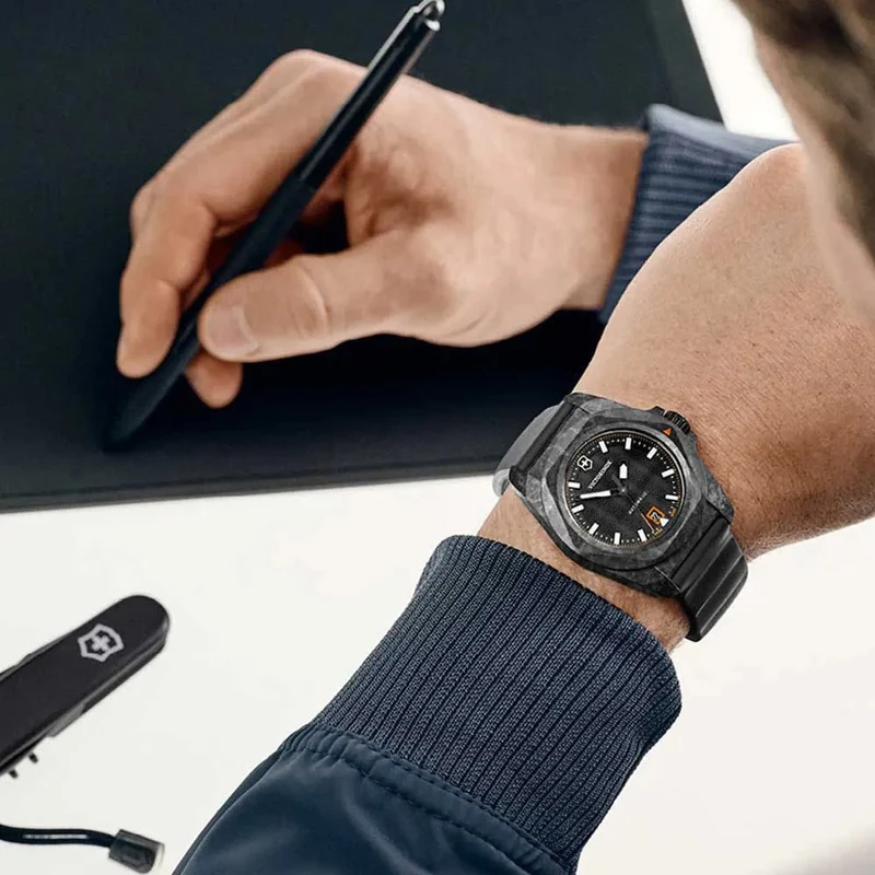 Victorinox I.N.O.X. 242023.1