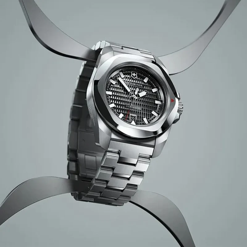 Victorinox I.N.O.X. 242019