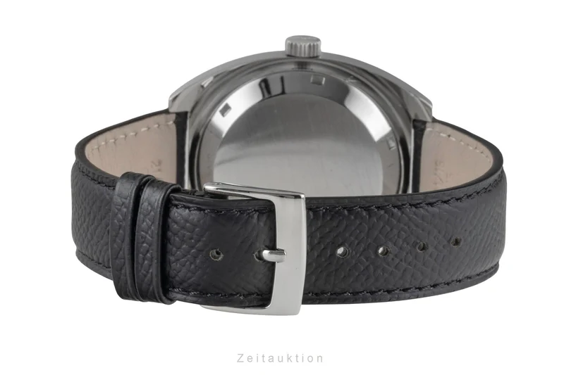 Heuer Autavia chronograph steel automatic men's watch 11063 Vintage [2603942]