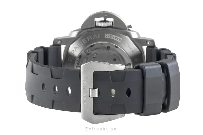 Panerai Submersible titanium automatic men's watch PAM00305 LP: 10900EUR [2604140]