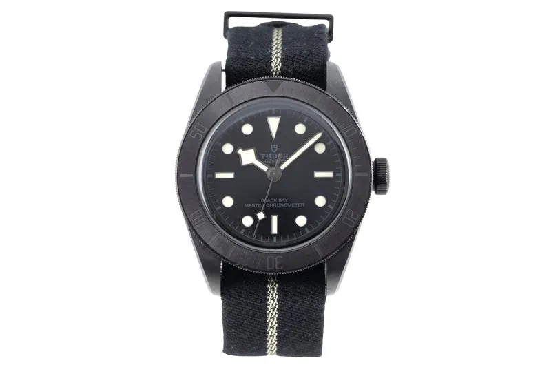 Tudor Black Bay ceramic / steel automatic men's watch M79210CNU-0001 LP: 5570EUR [2603950]