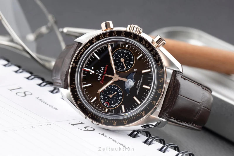 Omega Speedmaster chronograph steel / gold automatic men's watch 304.23.44.52.13.001 LP: 17500EUR [2604129]