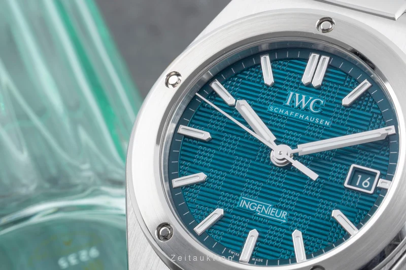 IWC Ingenieur steel automatic men's watch IW328903 LP: 12900EUR [2603178]