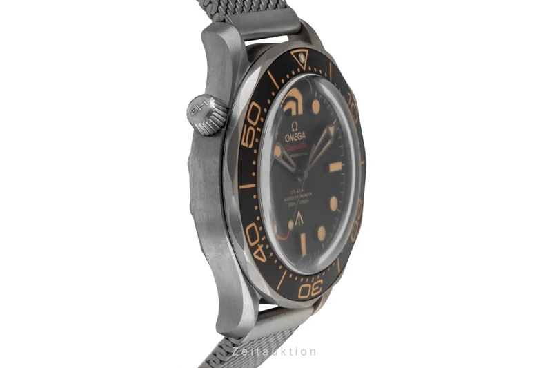 Omega Seamaster titanium automatic men's watch 210.90.42.20.01.001 LP: 10900EUR [2604135]